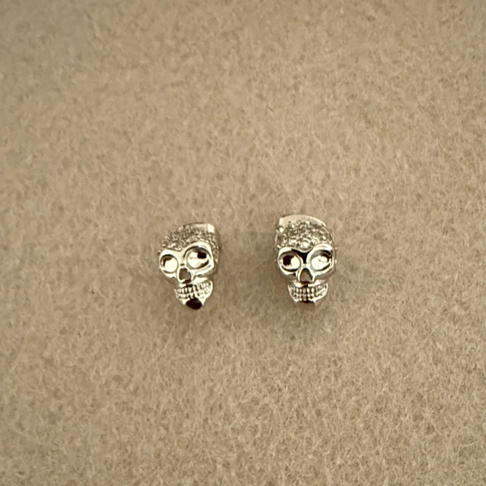 Edgy Silver Cubic zirconia Mini Skulls heads Gold plated Stud Earrings